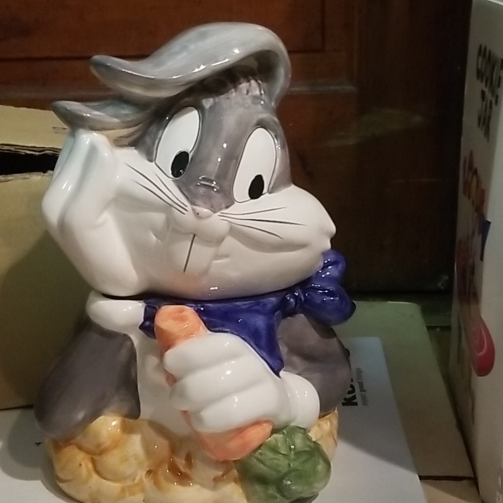 Original rare in box looneytune cookie jar